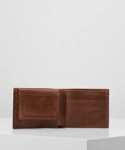 Fossil Homme DERRICK RFID Étui Pour Cartes De Visite Brown -Fossil Soldes 2022 181a8449e00849d0ab55825afc1eca06