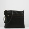 Fossil FIONA Sac Bandoulière Black Femme -Fossil Soldes 2022 2ede5df0fb3f40f88ded37fc44e11a71