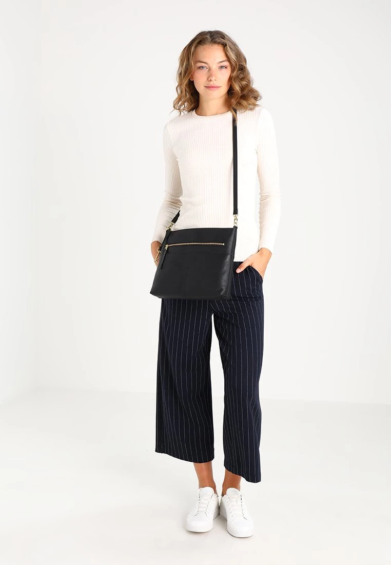 Fossil FIONA Sac Bandoulière Black Femme 4 Fossil FIONA Sac Bandoulière Black Femme – Image 2