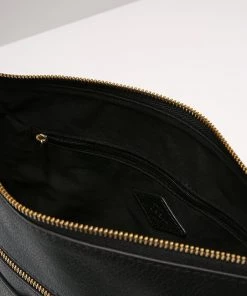 Fossil FIONA Sac Bandoulière Black Femme 12 Fossil FIONA Sac Bandoulière Black Femme -Fossil Soldes 2022 8aa9534f9be141efb0f2dda999b90341